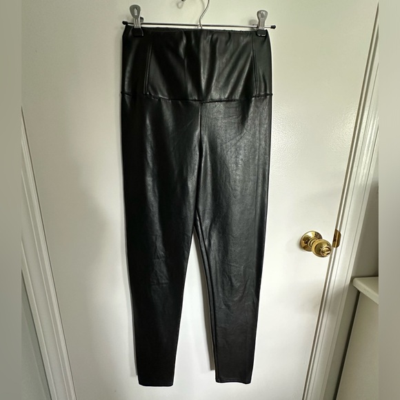 Aritzia Wilfred Free Daria Leggings size S - Picture 2 of 5